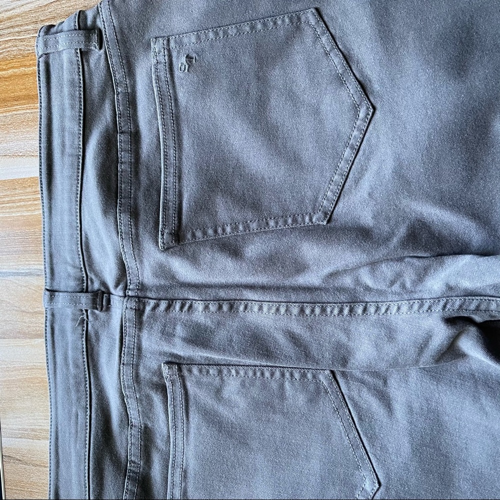SOUTHERN 🐟 TIDE 👖 - Picture 6 of 8